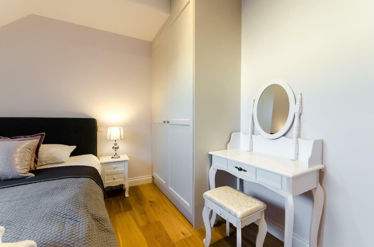 Kazimierz Penthouse With Private Terrace Διαμέρισμα Krasków Εξωτερικό φωτογραφία